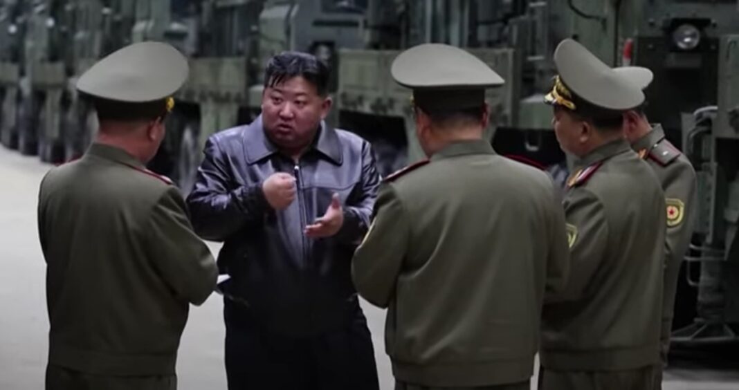 Coreea de Nord susține că deține un lansator de rachete capabil să tragă focoase nucleare / ”E potrivit pentru un atac special”