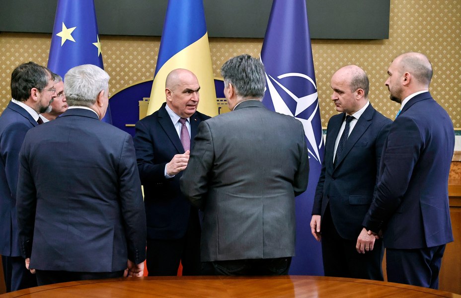 Culisele întâlnirii dintre premierul Bolojan și primari: „A ascultat o oră, fără promisiuni, și a preluat subiectul”