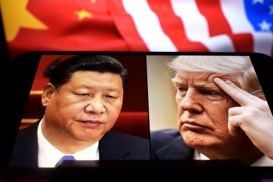 Cum profită Beijingul de politicile lui Trump pentru a domina comerțul global: „Nu-ți întrerupe adversarul când face o greșeală”