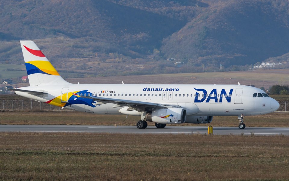 Dan Air introduce zboruri către șase noi destinații europene, din București și Bacău