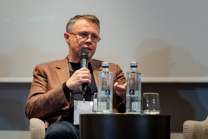 Dan Ostahie, fondator şi CEO, Altex România: M&A l-am folosit ca să cumpărăm know-how. O organizaţie, în general, se dezvoltă fie pe verticală, cumpărând alte companii care fac aceleaşi lucruri, fie cumpărând un jucător care are sinergii cu tine, fie prin integrare pe verticală, pe orizontală sau printr-o formă prin care oferi produse şi servicii mai bune