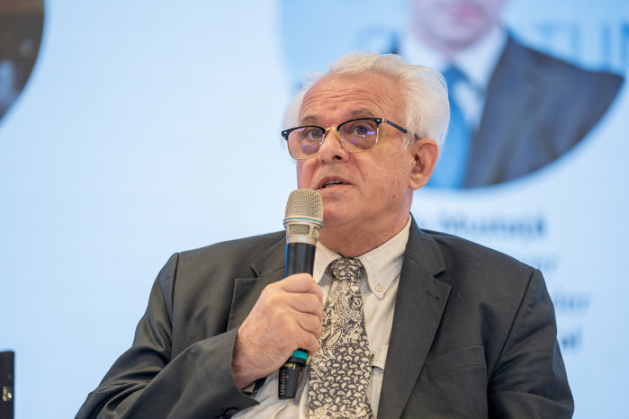 Dan Şerbănescu, RoPower Nuclear: Cea mai interesantă tehnologie despre care, aparent, nu am auzit pe nimeni să vorbească sunt generaţiile de oameni. Noi facem acum o centrală care să funcţioneze 60 de ani. Cum o să arate operatorul din 2070 care intră în centrala de la Doiceşti