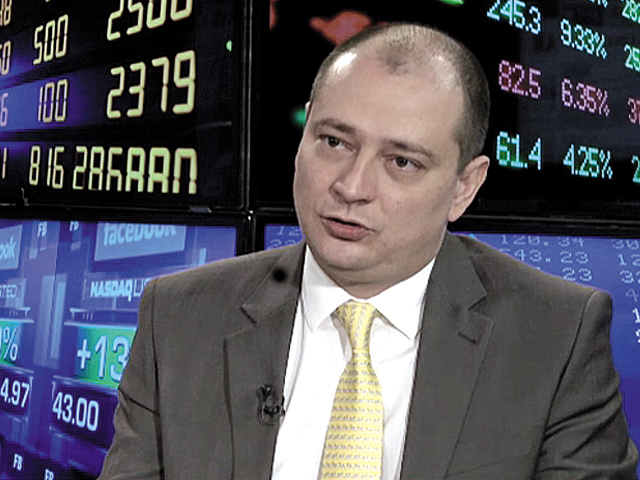 Daniel Băluţă: domnul primar general se plânge non-stop