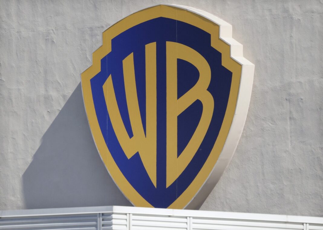 De ce a lansat Paramount o ofertă ostilă pentru Warner Bros Discovery?