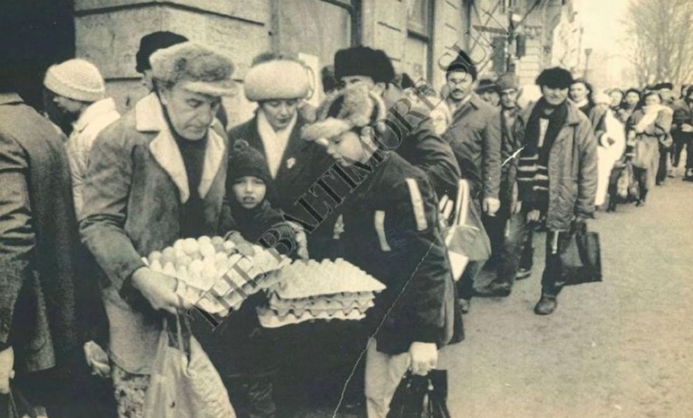 De ce continuă românii să fie nostalgici după comunism. „Când nu avem o direcție, oamenii se întorc în trecut”