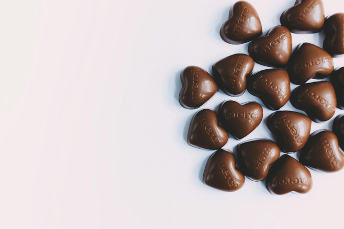 De ce nu se vede la raft prăbuşirea preţurilor la cacao cu 45%?