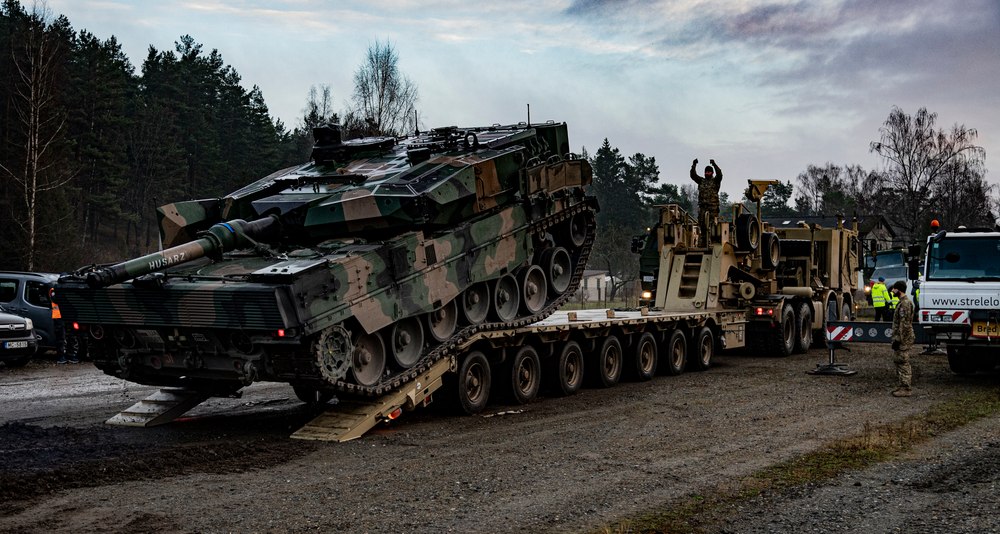 De ce Polonia conduce în NATO, iar România nu? Trei generali explică strategia pentru rezolvarea „deficitului de ambiție” militară
