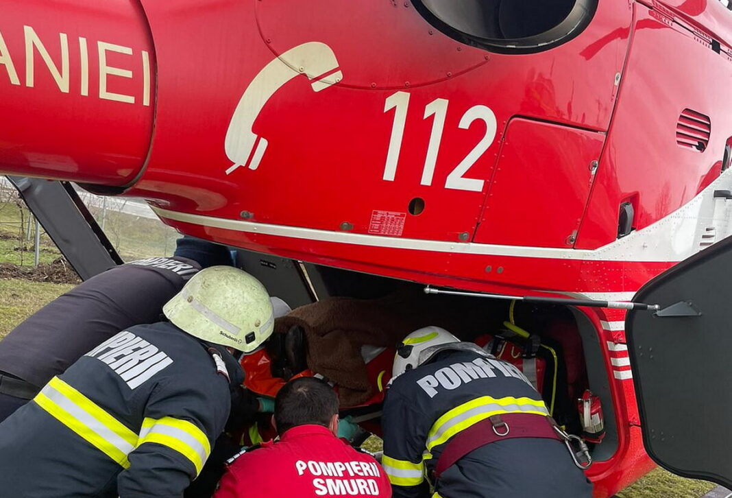 Doi copii și tatăl lor, morți într-un accident rutier în Caraș-Severin. Traficul turtier pe DN6 e blocat
