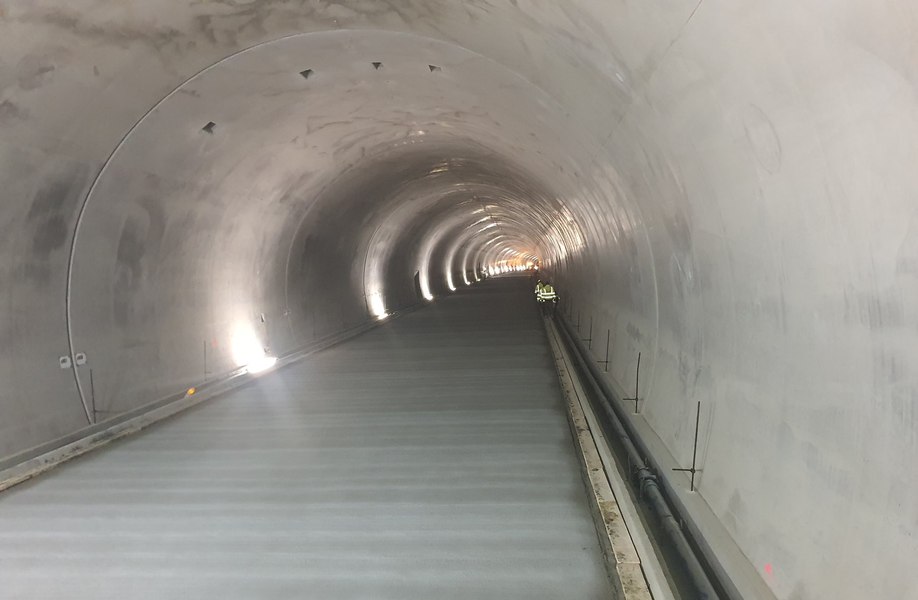 Două tuneluri de pe A1 Sibiu–Pitești, aproape gata. Circulația ar putea fi deschisă în august
