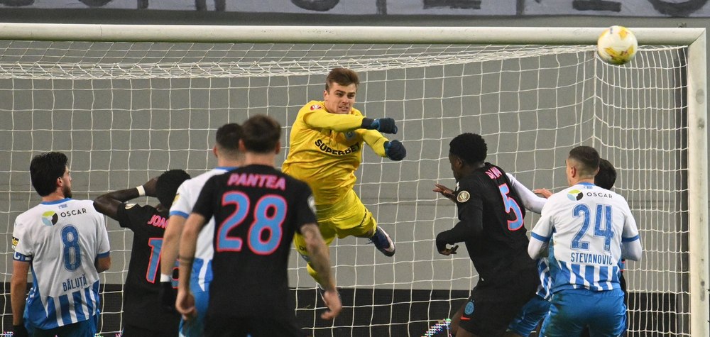 FCSB, lăsată pe dinafara Cupei Românie de Gloria Bistrița. Campioana, blocată în Bănie de liderul Superligii
