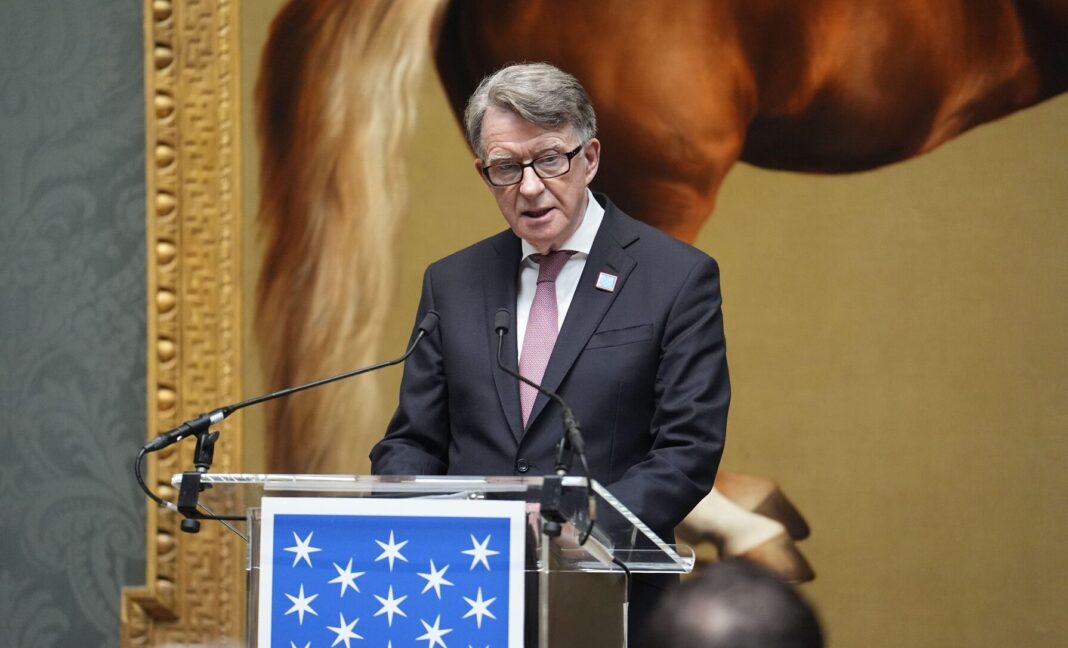 Fostul ministru britanic Peter Mandelson, eliberat pe cauțiune după arestarea în ancheta privind legăturile cu Epstein