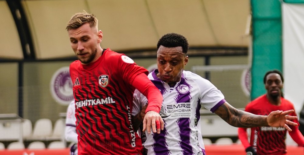 Fotbaliștii români rup porțile adverse în Cupa Turciei. Denis Drăguș a spart gheața pentru Gaziantep