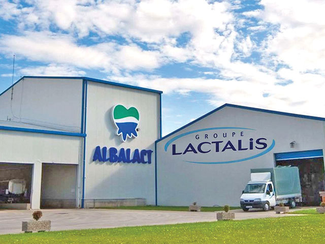 Grupul Lactalis are în plan investiţii de peste 10 milioane de euro anul acesta în România şi mizează pe creşterea exporturilor. „Exportăm lapte, iaurt, cremă de brânză, brânză proaspătă de vaci tip cottage cheese şi brânză maturată în peste 20 de pieţe.“