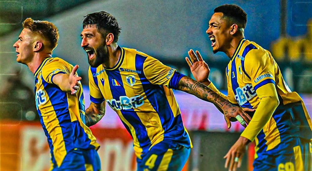 Gură de aer pentru Petrolul. Ploieștenii ies din zona roșie după o întoarcere de scor cu revelația Superligii