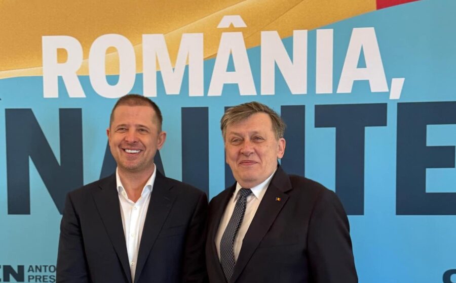 Hubert Thuma, principalul contestatar al lui Ilie Bolojan, îl acuză că vrea ”USR-izarea PNL”. Thuma susține că i-a propus lui Bolojan în 2024 să-i ia locul lui Nicolae Ciucă drept candidat la prezidențiale, dar că acesta i-ar fi propus pe Mircea Geoană sau Elena Lasconi