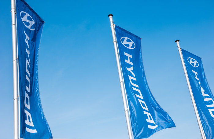 Hyundai refuză creditele de carbon chinezeşti şi intră în ofensivă electrică în Europa. Gigantul sud-coreean plănuieşte lansarea a cinci noi modele electrice şi hibride în următoarele 18 luni