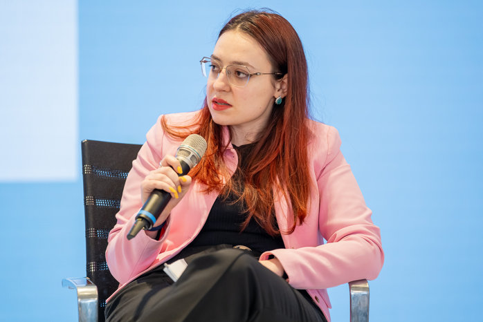 Irene Mihai, Romanian Photovoltaic Industry Association: Europa încurajează semnarea PPA-urilor cu industria mare pentru electrificare şi decarbonizare. Interesul pentru prosumatori creşte rapid în România