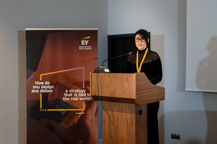 Iulia Bratu, Head of Lead Advisory, EY Parthenon: Există două evoluţii care au devenit remarcabile, nu doar în 2025, ci în ultimii ani. Pe de o parte relevanţa tot mai mare a activităţii tip buy-side a companiilor româneşti, iar pe de altă parte, mega-tranzacţiile