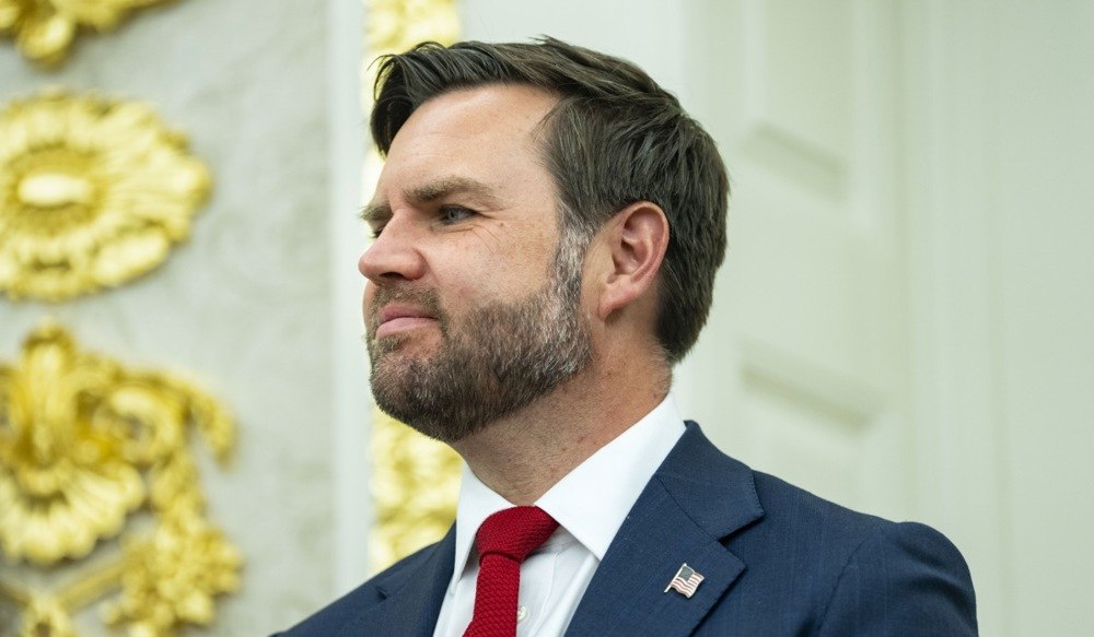 JD Vance respinge scenariul unui conflict de durată: „Nu există nicio șansă” ca un atac asupra Iranului să ducă la un război prelungit