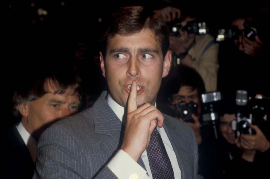 Keir Starmer cere audierea fostului prinț Andrew în SUA. O a doua femeie susține că a fost trimisă de Epstein în Marea Britanie