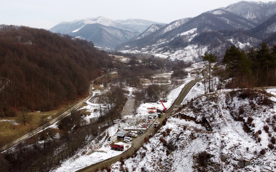 Marea provocare a Autostrăzii A1 Sibiu - Pitești. Tronsonul montan cu 50 de pasaje și un tunel de 1.7 kilometri