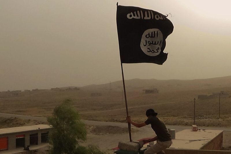 NEWS.ro: 15 persoane suspectate de difuzarea propagandei ISIS pe TikTok au fost arestate în Olanda