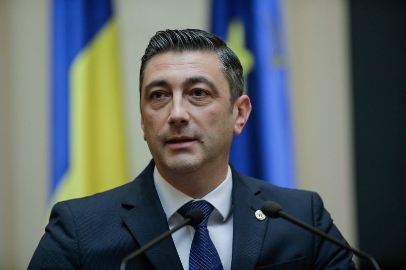 NEWS.ro: Alex Florenţa, candidat pentru funcţia de procuror-şef adjunct DIICOT: Birourile teritoriale ale DIICOT ar trebui regândite ca sedii secundare ale serviciilor teritoriale / Toate dosarele vor putea fi împărţite între procurorii de la serviciul teritorial