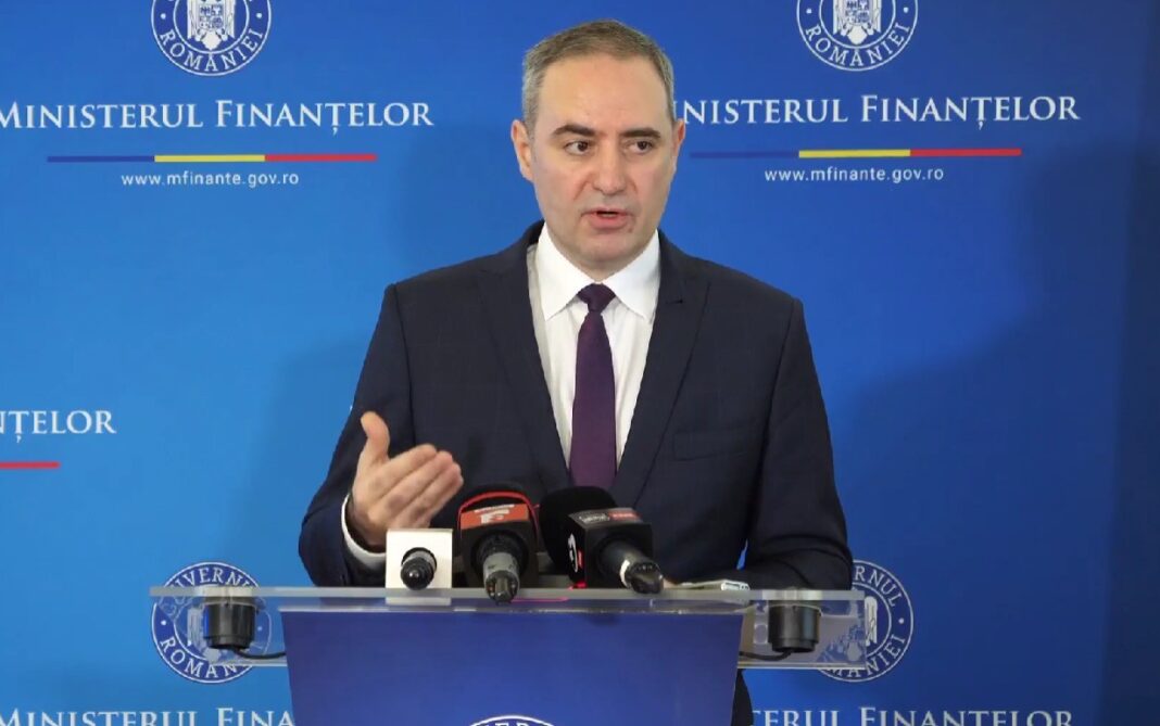 NEWS.ro: Alexandru Nazare: Marcăm o tranziţie strategică de la o creştere bazată pe consum, la o creştere bază pe investiţii productive, pe inovaţie şi pe producţie autohtonă / Pachetul de relansare vizează economia României până în 2032