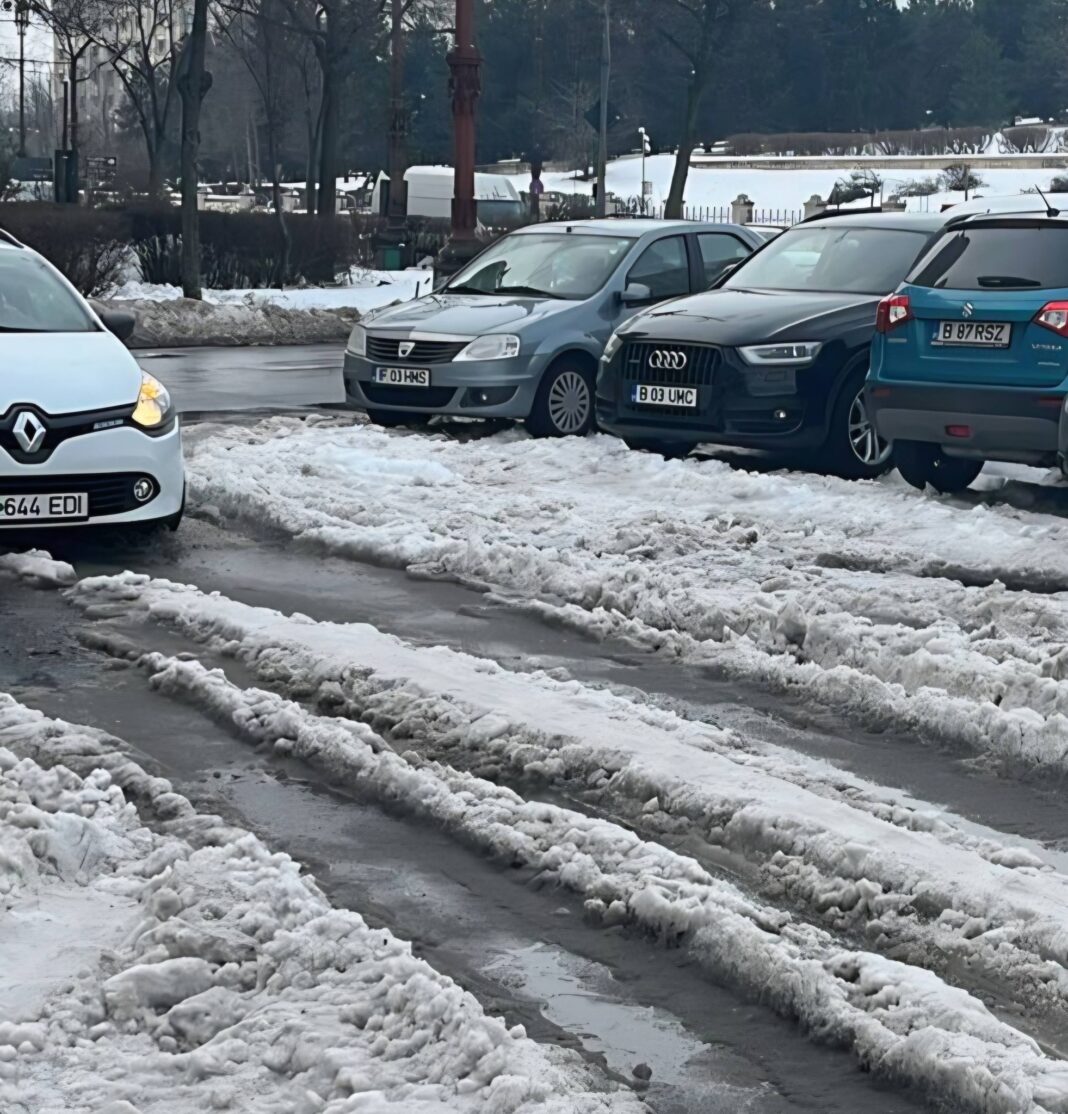 NEWS.ro: Alte 41 de amenzi, aplicate în Bucureşti pentru modul în care s-a făcut deszăpezirea / Au fost verificate străzi, trotuare, staţii STB şi treceri de pietoni