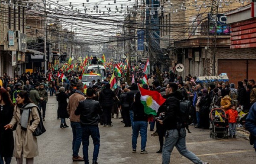 NEWS.ro: Autorităţile kurde impun o interdicţie de circulaţie de o zi înaintea desfăşurării forţelor siriene în oraşul kurd Qamishli