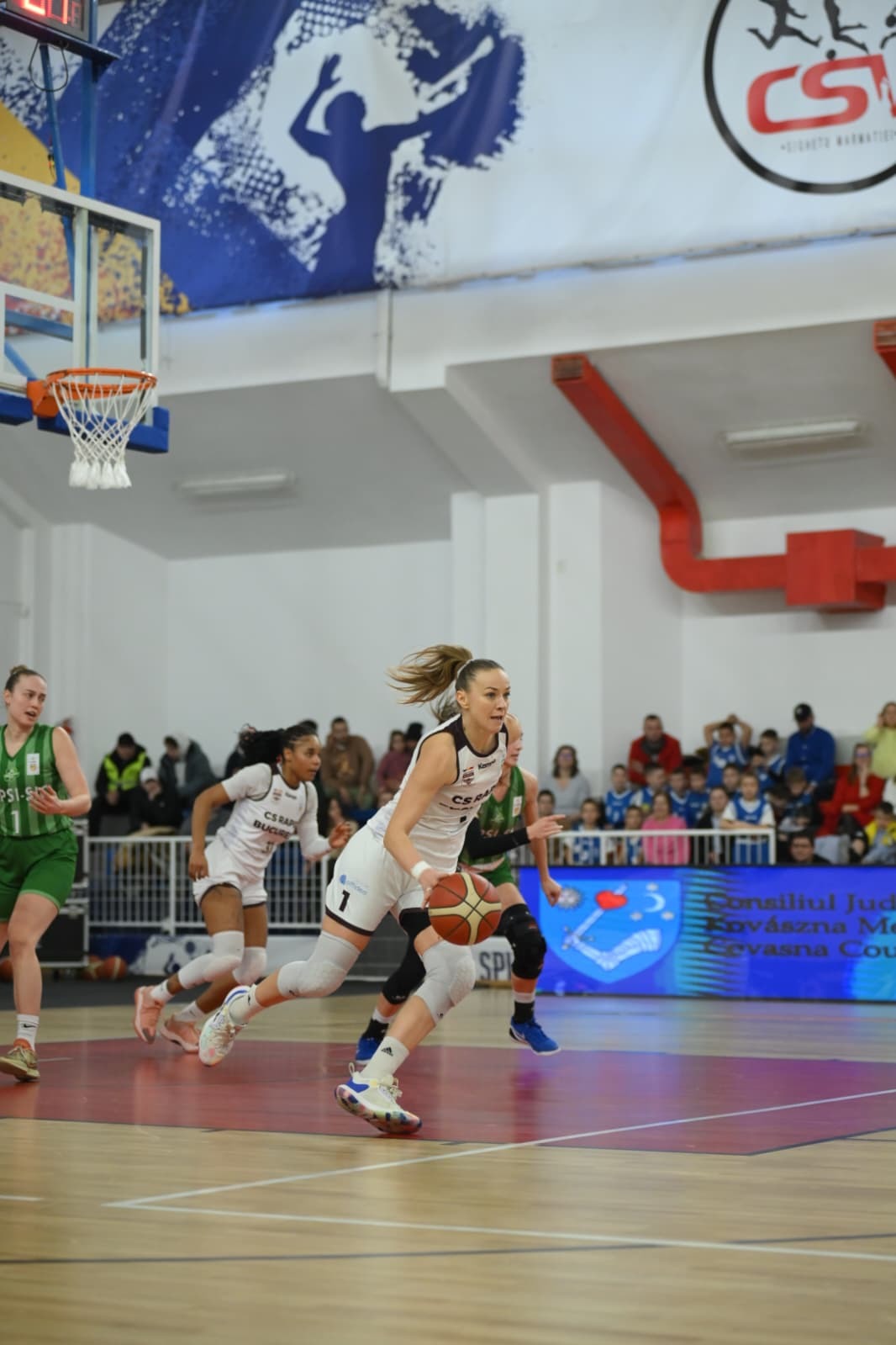 NEWS.ro: Baschet feminin: Rapid Bucureşti a câştigat Cupa României după 31 de ani