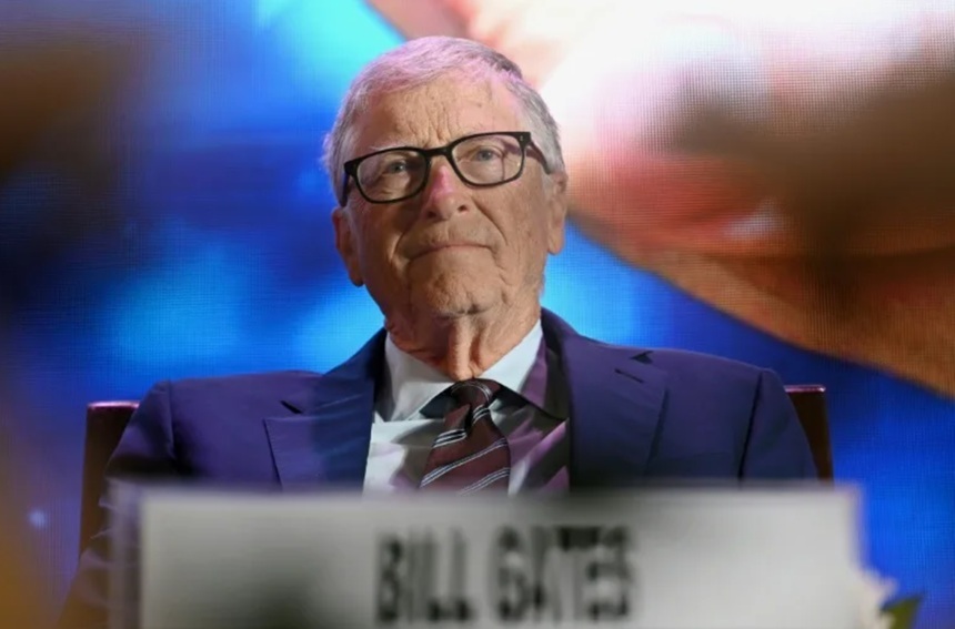 NEWS.ro: Bill Gates recunoaşte, într-o reuniune internă cu angajaţi ai Fundaţiei Gates, că legăturile sale cu Epstein au fost o ”greşeală uriaşă”, dar neagă orice implicare, dezvăluie WSJ