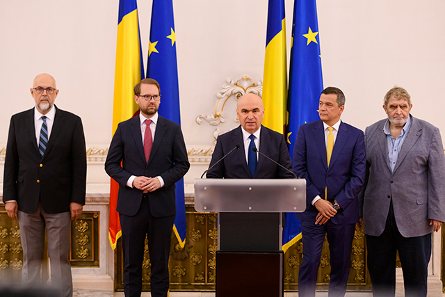 NEWS.ro: Bolojan: Nu voi permite să facem un buget care se bazează pe nişte premise nerealiste / Problemele nu pot fi rezolvate prin postări pe Facebook sau TikTok / Deciziile au fost luate împreună / E nevoie de o minimă solidaritate