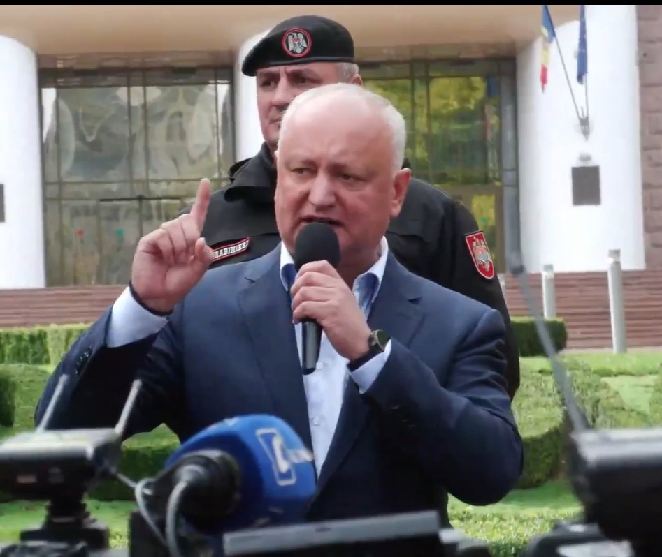 NEWS.ro: Campanie a socialiştilor împotriva unirii R. Moldova cu România. Dodon: „Cine vrea să se unească, ştie unde să se ducă”