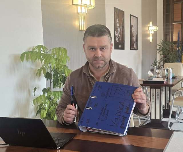 NEWS.ro: Ciucu: La STB  s-au adunat ”foarte mulţi angajaţi susţinuţi de unul sau de altul”