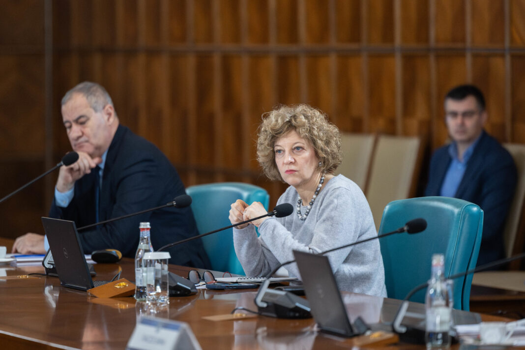 NEWS.ro: Comitetul interministerial coordonat de viceprim-ministrul Oana Gheorghiu a analizat stadiul implementării reformei privind îmbunătăţirea guvernanţei corporative a întreprinderilor publice şi ţintele şi jaloanele PNRR