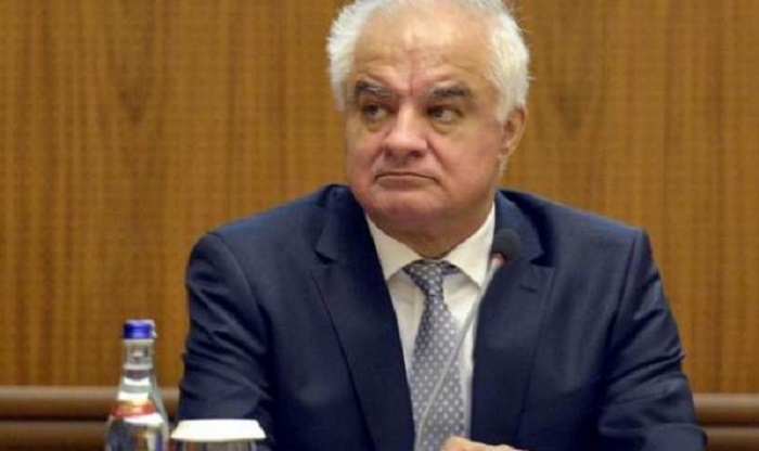 NEWS.ro: Consilierul guvernatorului BNR, despre reforma administrativă: E nevoie de o reorganizare profundă, o reducere substanţială a numărului de localităţi, de primari, nu 10%, ca acum. E o temă deosebit de grea pentru orice guvern, dar trebuie să alegem