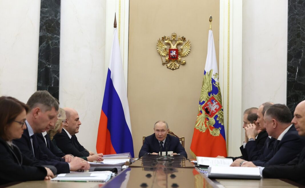 NEWS.ro: Creşterea economică a Rusiei a încetinit puternic în 2025,  la 1%, anunţă Vladimir Putin