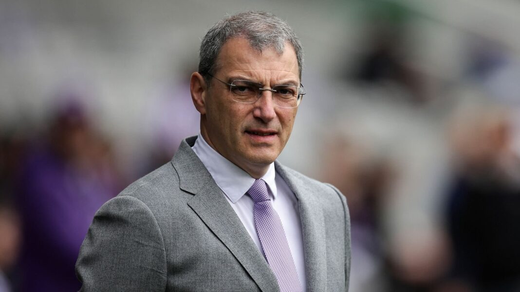 NEWS.ro: Directorul sportiv al Juventus, Damien Comolli, suspendat o lună şi jumătate pentru „comportament agresiv” şi „grav intimidant” faţă de arbitrul meciul cu Inter