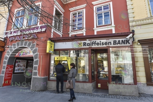 NEWS.ro: Dosarul deschis de ANAF împotriva Klaus Iohannis pentru recuperarea banilor încasaţi drept chirie pentru o casă care nu aparţine familiei acestuia, strămutat la Tribunalul Hunedoara