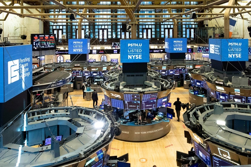 NEWS.ro: Dow Jones a sărit vineri cu peste 1.000 de puncte, atingând pentru prima dată nivelul de 50.000, într-o revenire spectaculoasă după corecţia severă din tehnologie