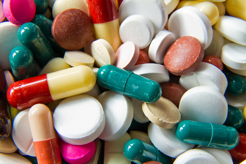 NEWS.ro: Dr. Joseph Pop Prefit: Avem o gamă mare de medicamente din psihiatrie care nu generează o dependenţă/ Avem şi medicamente de urgenţă şi aici mă refer la anxiolitice, pe care ar trebui să le dăm punctual, pentru o perioadă scurtă, într-un dozaj stabilit