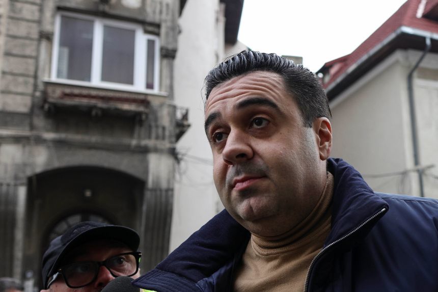 NEWS.ro: Fostul ministru al Transporturilor Răzvan Cuc şi administratorul unei societăţi comerciale, trimişi în judecată în dosarul în care i-ar fi promis bani directorului Registrului Auto Român