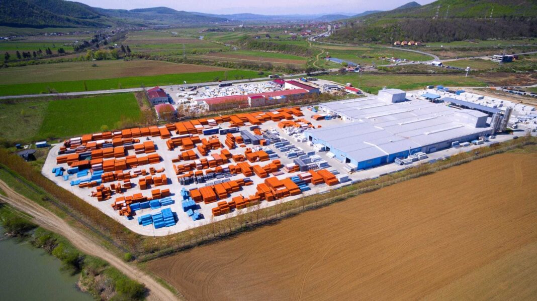 NEWS.ro: Grupul Teraplast înregistrează o cifră de afaceri consolidată de peste 1 miliard de lei în 2025, mai mare cu 21%, şi revine pe profit