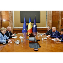 NEWS.ro: Ilie Bolojan, întrevedere cu reprezentanţii Agenţiei de rating Moody’s: Dacă menţinem măsurile pentru controlul cheltuielilor publice şi lucrăm pe direcţiile de consolidare şi creştere economică, vom continua tendinţa de scădere a deficitului bugetar