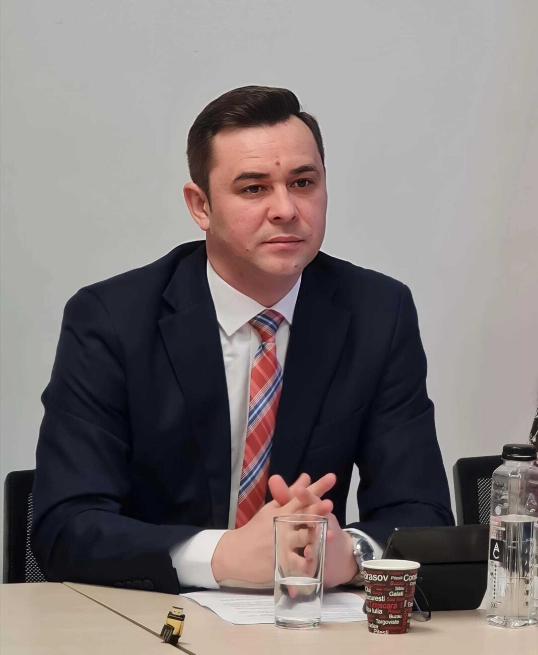 NEWS.ro: Institutul Naţional de Statistică a lansat proiectul DISTINCT, o iniţiativă destinată modernizării şi digitalizării statisticii oficiale din România. Valoarea totală eligibilă a proiectului este de 94,46 milioane lei
