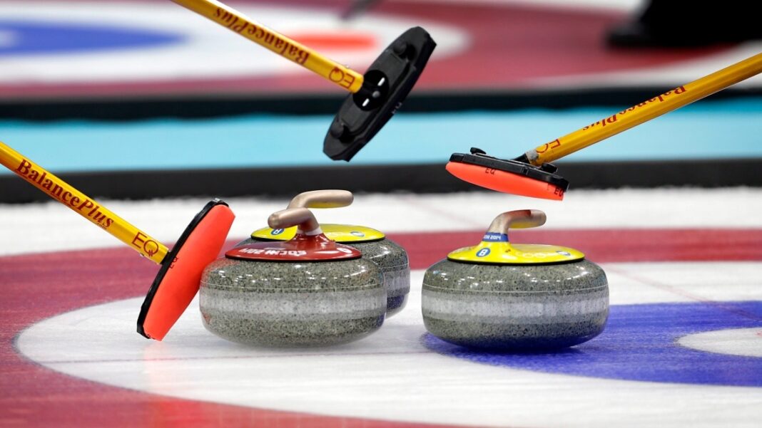 NEWS.ro: JO de iarnă: Canada, echipă aflată în centrul a două controverse, a câştigat aurul în proba masculină de curling