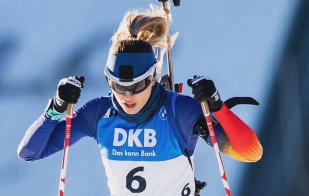 NEWS.ro: JO de iarnă: Julia Simon, câştigătoarea competiţiei de biatlon 15 km individual / Reprezentanta României, Anastasia Tolmacheva, a ocupat locul 72