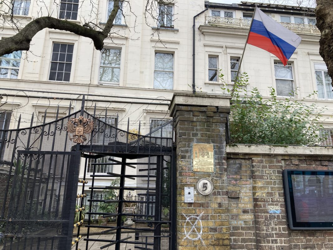 NEWS.ro: Londra expulzează un diplomat rus ca măsură de reciprocitate