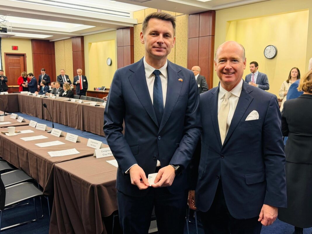 NEWS.ro: Mircea Abrudean, la Forumul Interparlamentar de Securitate organizat în Washington D.C: România îşi menţine angajamentele asumate la nivel aliat, inclusiv obiectivul de a aloca 5% din PIB pentru apărare şi securitate până în anul 2035